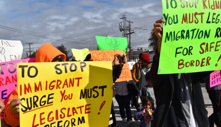 Manifestación Migrantes consulado EU5