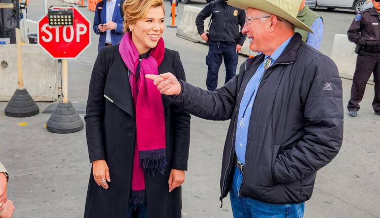 Ken Salazar y Marina del Pilar Garita Mexicali 8