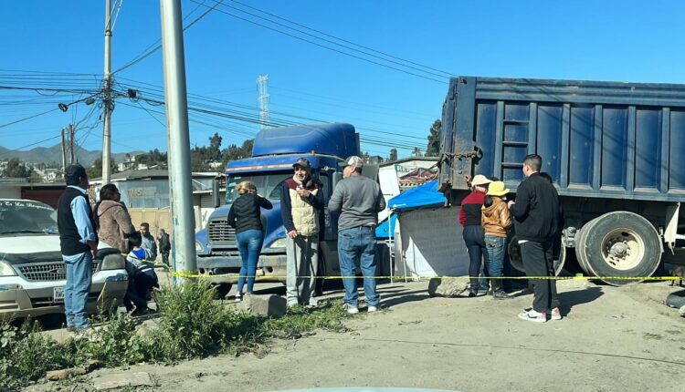 Bloqueo carretera Tijuana-Tecate 3