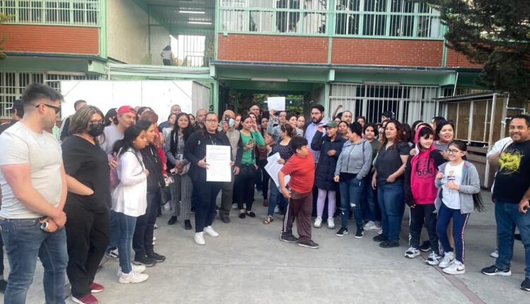 Escuela Secundaria General número 1, padres de familia, protesta (2)