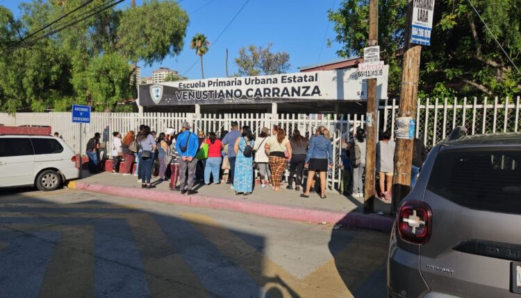 Escuelas, padres de familia