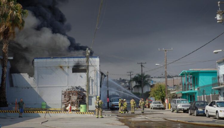 Incendio fábrica de colchones Calinor, Bomberos