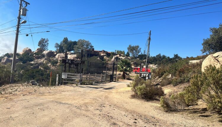 Incendio carretera Tecate-Ensenada1