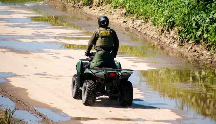 Migrantes canalización Río Tijuana 3