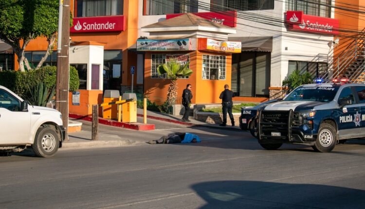 Muerto frente a Macroplaza