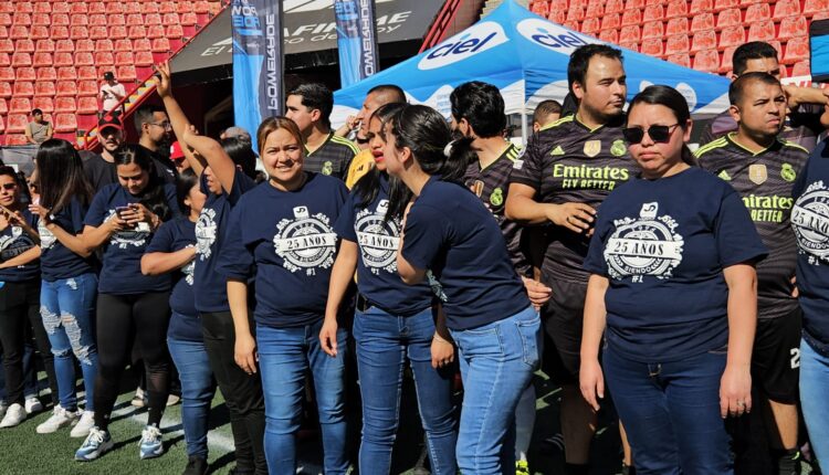 Deporte, estadio Caliente, trabajadores2