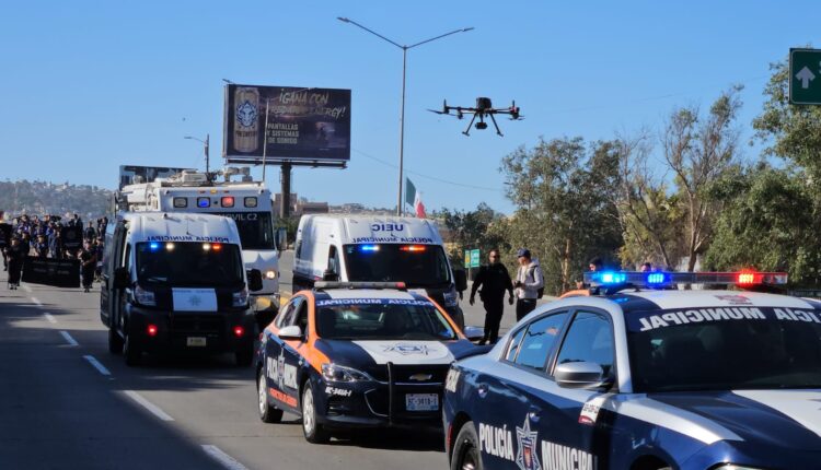 Desfile Cívico – Deportivo 2 – Policías 1