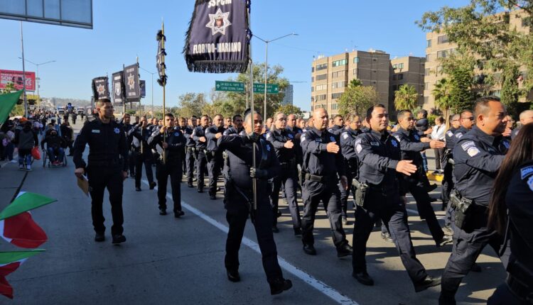 Desfile Cívico – Deportivo 2 – Policías 7