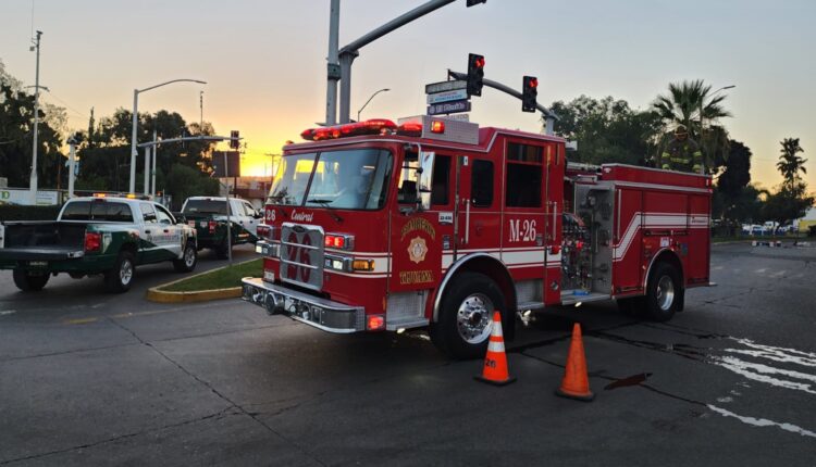 Incendio carro de fumigación Mercado Hidalgo 8