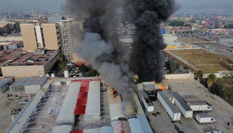 Incendio Swap Meet Clínica 20 3