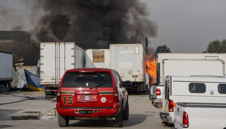 Incendio Swap Meet Clínica 20 5