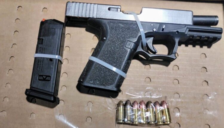Sentencian a un menor de edad detenido con un arma de fuego – ESQUINA 32