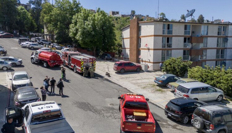 Incendio edificio Colinas de Agua Caliente 2