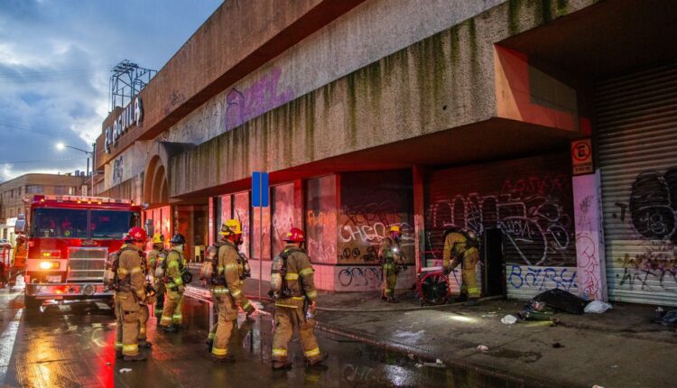 Incendio almacén El Águila