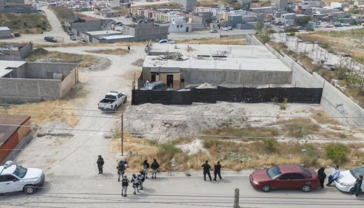 Cuerpo policía colonia Las Torres 1