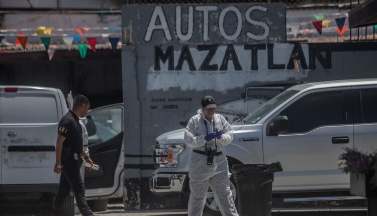 Asesinato Autos Mazatlán 1