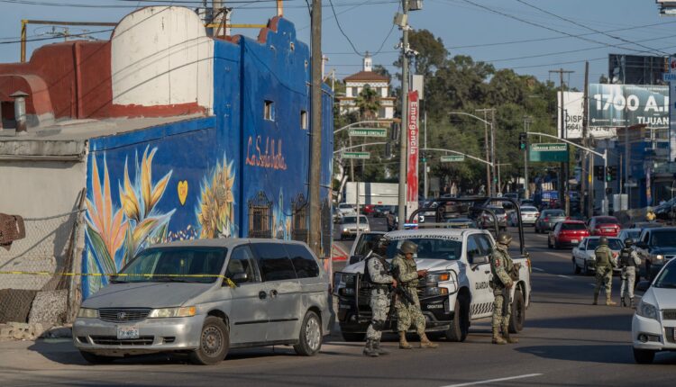 Hallazgo camioneta Zona Centro de Tijuana 2