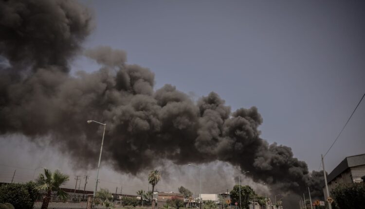 Incendio parque industrial Mexicali 5