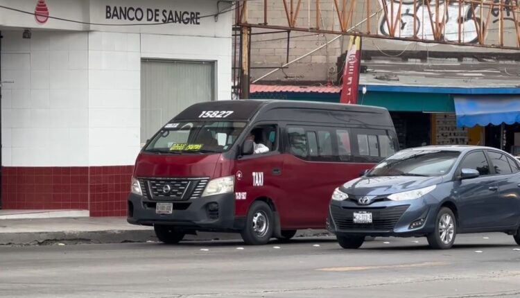 Taxis Rojo y Negro (2)