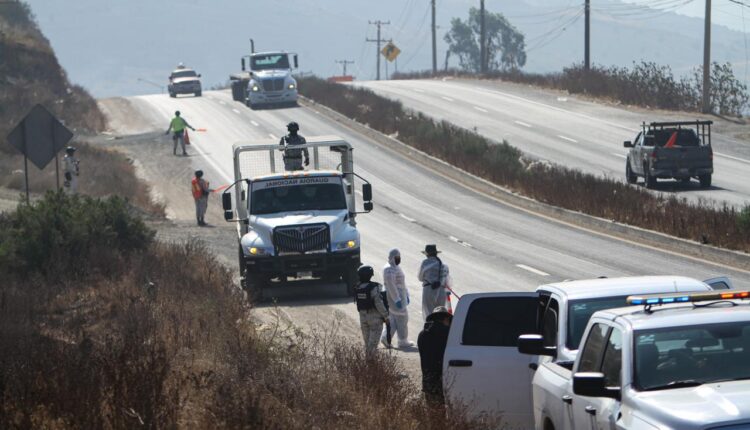 Hallazgo encobijado carretera Tijuana-Tecate