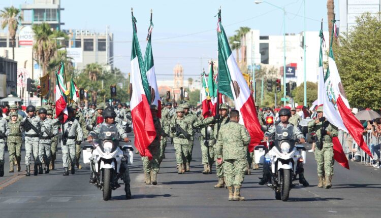 Desfile cívico-militar Mexicali 4