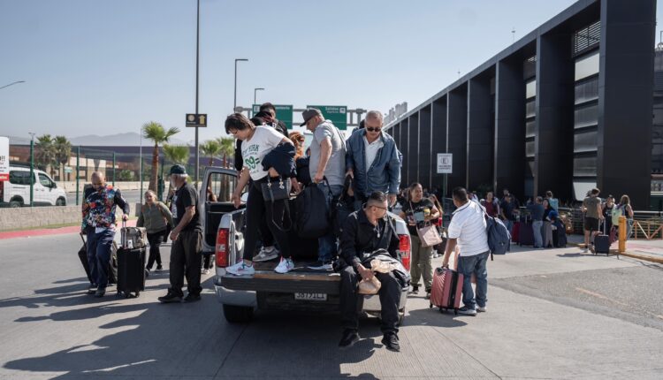 Bloqueo Aeropuerto Maclovio Rojas 6