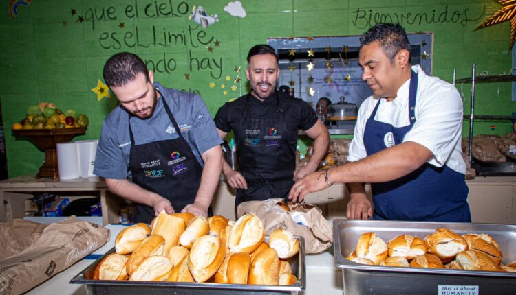 Entrega comida Fundación Tijuana