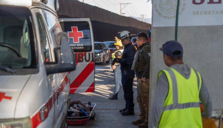 Mujer cayó muro 6