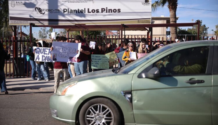 Manifestación Cecyte Los Pinos 2