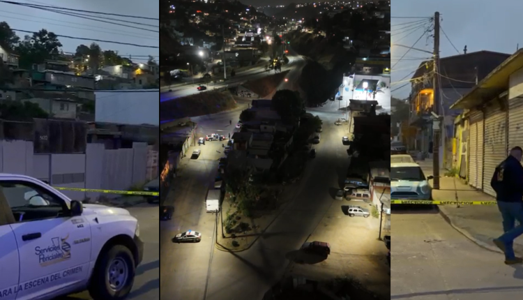 Un bulto con silueta humana envuelto en una cobija azul y amarrado con cables metálicos fue localizado sobre la calle Adolfo de la Huerta y Nogal en la colonia Niños Héroes, delegación San Antonio de los Buenos. Junto al cuerpo había una cartulina blanca con un narcomensaje.